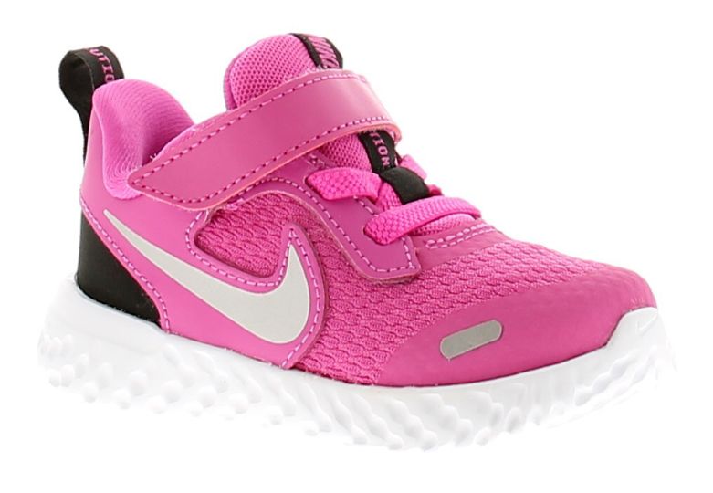 Nike Revolution 5 Active Fuchsia Metal Girls Trainers Wynsors